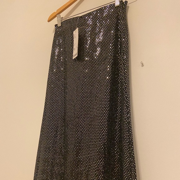 NWT Urban Outfitters Sparkly metallic skirt, elastic waistband with side zip! - Picture 5 of 11